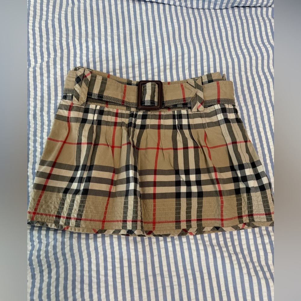 Burberry girls plaid skirt size 5